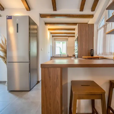 Apartamento Artatore-2 By Interhome Mali Lošinj